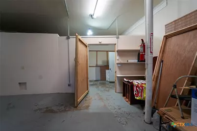 802 E North Street, Victoria, TX 77901 - Photo 16