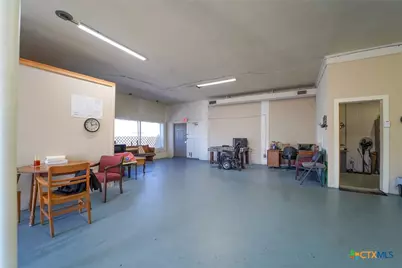 802 E North Street, Victoria, TX 77901 - Photo 10