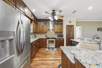 1733 County Road 376, Shiner, TX 77984 - Photo 8
