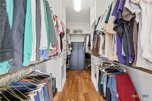 1733 Co Rd 376, Shiner, TX 77984 - Photo 18