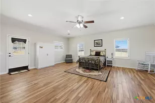 1733 Co Rd 376, Shiner, TX 77984 - Photo 24