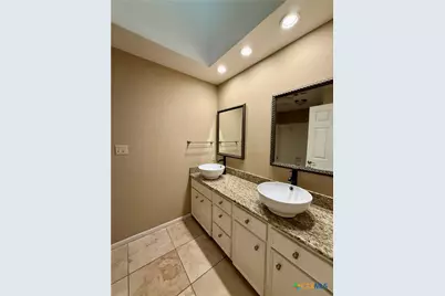 316 Woodglenn Drive, Victoria, TX 77904 - Photo 28