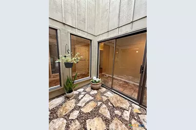 316 Woodglenn Drive, Victoria, TX 77904 - Photo 38