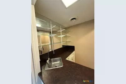 316 Woodglenn Drive, Victoria, TX 77904 - Photo 16