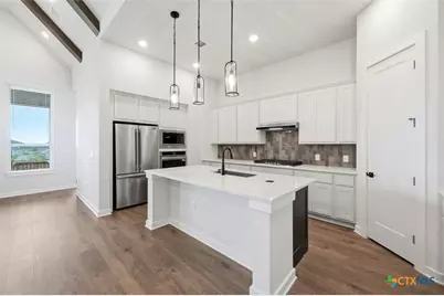 1110 Neria Loop, San Antonio, TX 78224 - Photo 2