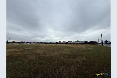 2601 E Mockingbird Lane, Victoria, TX 77904 - Photo 2