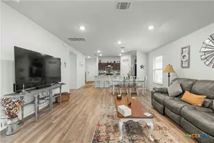 336 Jacquard Ct, Troy, TX 76579 - Photo 2