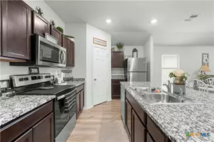 336 Jacquard Ct, Troy, TX 76579 - Photo 4