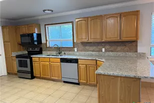 1338 Canary Ln, Seguin, TX 78155 - Photo 30