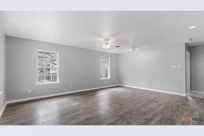 180 Oak Terrace, Seguin, TX 78155 - Photo 6