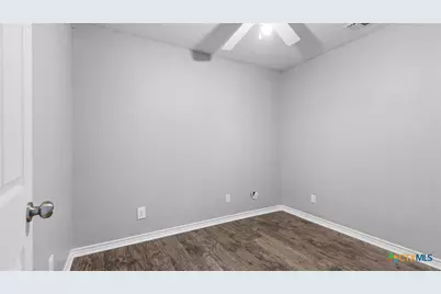 180 Oak Terrace, Seguin, TX 78155 - Photo 14