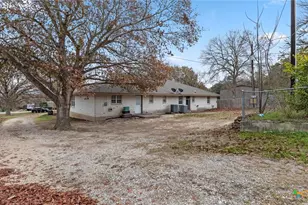 180 Oak Terrace, Seguin, TX 78155 - Photo 36