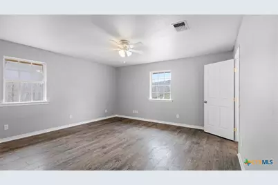 180 Oak Terrace, Seguin, TX 78155 - Photo 10