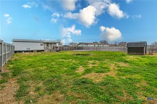 127 Hillside Dr, Troy, TX 76579 - Photo 20