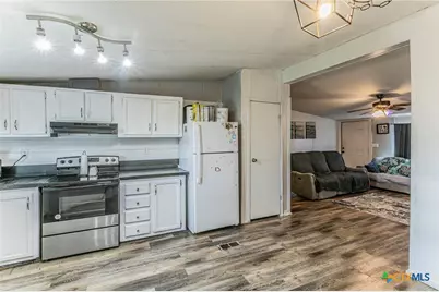 127 Hillside Drive, Troy, TX 76579 - Photo 10