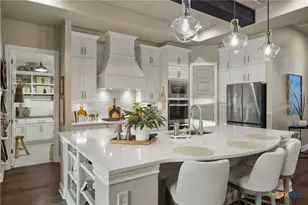 5755 High Forest Dr, New Braunfels, TX 78132 - Photo 10