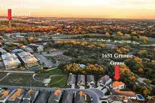 1651 Gruene Grass, New Braunfels, TX 78130 - Photo 18
