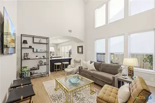 1651 Gruene Grass, New Braunfels, TX 78130 - Photo 8