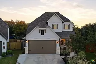 1651 Gruene Grass, New Braunfels, TX 78130 - Photo 36