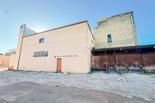 202 E Forrest St, Victoria, TX 77901 - Photo 4