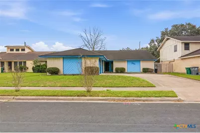 201 Laguna Drive, Victoria, TX 77904 - Photo 1