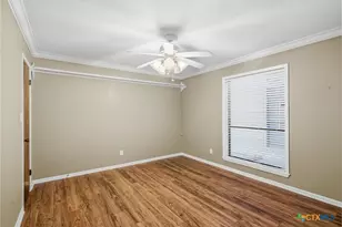 201 Laguna Dr, Victoria, TX 77904 - Photo 12