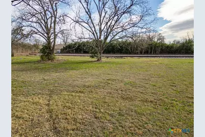1213 S 12th Street, Temple, TX 76504 - Photo 2
