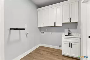 1190 Fernwood Rd, Fischer, TX 78623 - Photo 18