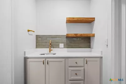 615 W Royal Avenue, Temple, TX 76501 - Photo 20