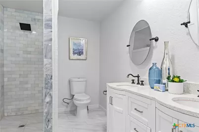 1428 Lee Street, New Braunfels, TX 78130 - Photo 14