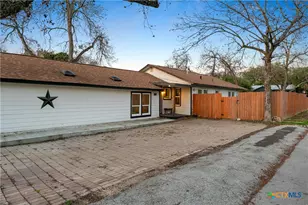 1428 Lee St, New Braunfels, TX 78130 - Photo 24