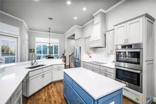 1190 Sapling Spg, New Braunfels, TX 78132 - Photo 4