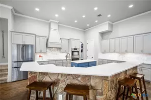 1190 Sapling Spg, New Braunfels, TX 78132 - Photo 18