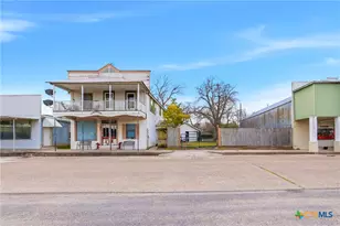 205 N Main, Moulton, TX 77975 - Photo 2