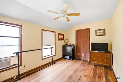 205 N Main, Moulton, TX 77975 - Photo 18