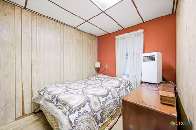 205 N Main, Moulton, TX 77975 - Photo 12