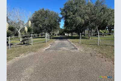 137 Fm 774, Refugio, TX 78377 - Photo 42