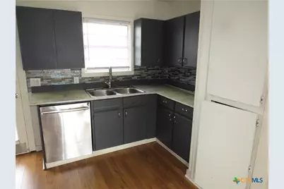 406 W Avenue E, Copperas Cove, TX 76522 - Photo 6