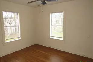 406 W Ave E, Copperas Cove, TX 76522 - Photo 8