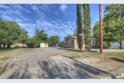 512 Valley Street, San Marcos, TX 78666 - Photo 4