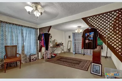 512 Valley Street, San Marcos, TX 78666 - Photo 12