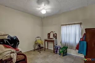 512 Valley St, San Marcos, TX 78666 - Photo 16