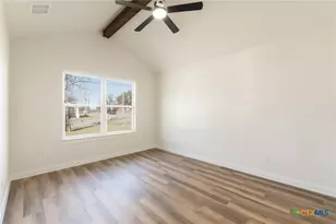 1210 Mills St, Gatesville, TX 76528 - Photo 12