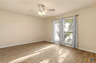 4025 Cypress Ct, Schertz, TX 78108 - Photo 16