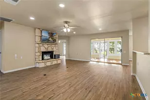 4025 Cypress Ct, Schertz, TX 78108 - Photo 6