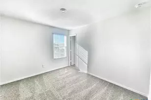 321 Cottonmouth Ln, Seguin, TX 78155 - Photo 4