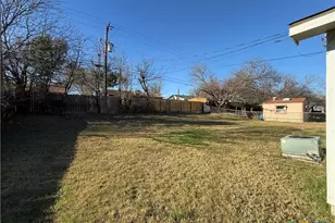 2401 Lago Trail, Killeen, TX 76543 - Photo 30