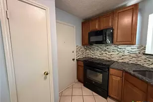 2401 Lago Trail, Killeen, TX 76543 - Photo 16