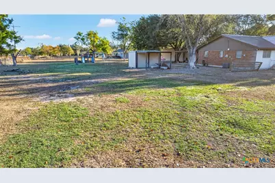 304 Sun Valley Drive, Victoria, TX 77904 - Photo 12