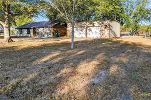 304 Sun Valley Dr, Victoria, TX 77904 - Photo 1